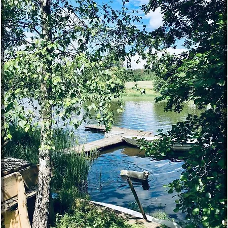Borowe Chatki Nad Lubiszewem * Lipusz