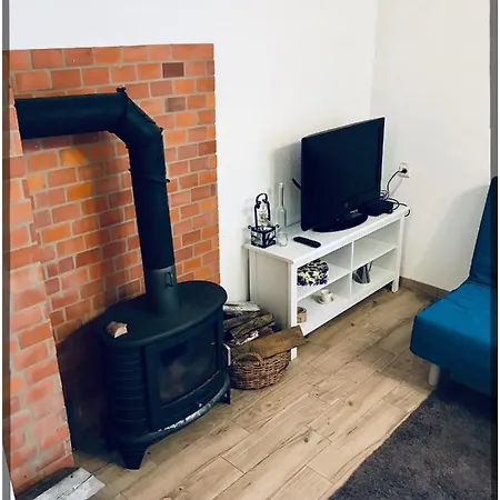 Borowe Chatki Nad Lubiszewem ロッジ