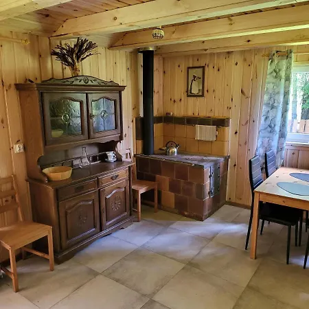 Borowe Chatki Nad Lubiszewem Lodge