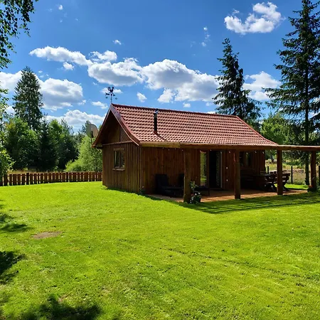 Lodge Borowe Chatki Nad Lubiszewem Lipusz