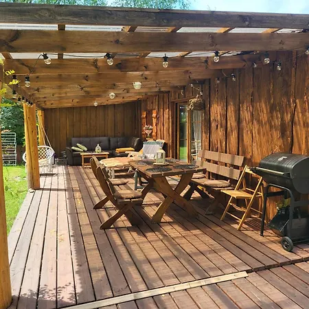 Borowe Chatki Nad Lubiszewem Lodge